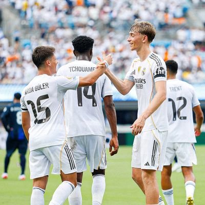 Lamentations 3:21-24 | Il est des victoires qui scellent des destins | Mum ❤️ | Sport & Gym addict ⚽🥎 | Hala Madrid 🤍 | Navy | I love cars | Fally.
