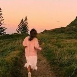 Certee270968's profile picture. 