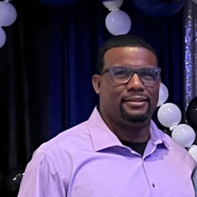 ☘️Coach Ronnie Nicks☘️ - M.Ed Profile
