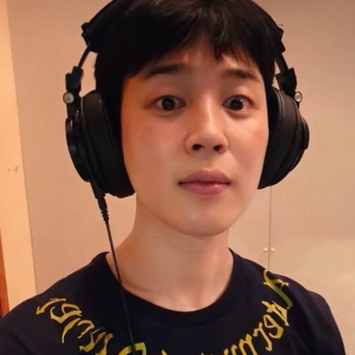 zoeelovestae's profile picture. nací por mi mamá y voy a morir por los bíceps de taehyung