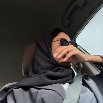 zhwralq's profile picture. بغض النظر عن تخصصي وعن هواياتي ، انا هنا في مساحتي الهزليه ، العلميه ، الثقافيه ، الكتابيه ، الفلسفيه ، الفكاهيه ، الرياضيه ، فمرحبابكم