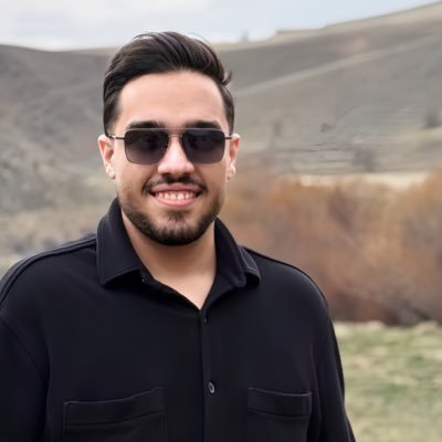 _Shakibam's profile picture. نگفتمت هر آنچه گفتی و نوشته‌ایم کشک بود