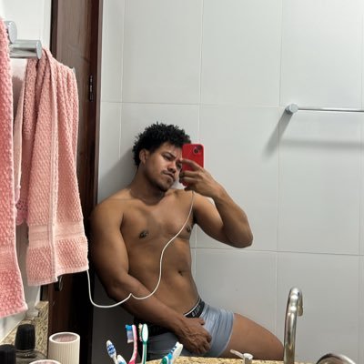 Mineiro. Criador de Conteúdo🔞. Vem se divertir comigo😈. https://t.co/kJFtaXP0fh