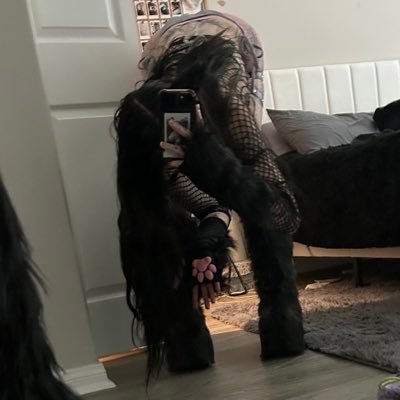 BLM //@bondagebunn1e alt /backup //nsfw /18+ only //spoiled brat /i 🖤 daddy