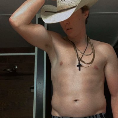 I show just enough to leave you wanting more… Premium content you’ll think about all day.
