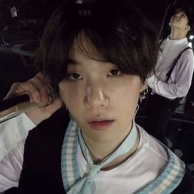 minmoondust's profile picture. bts o barbarie // ni yo se que estoy haciendo