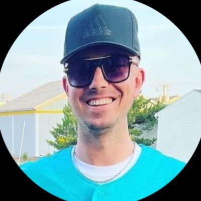 Sports Bettor/Media Personality • Football/Hockey/Combat Sports/Hoops •