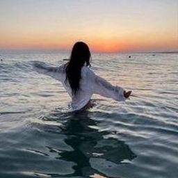 Sarfuid2232's profile picture. 