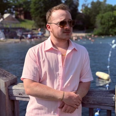 #Rams & #Yankees YouTuber | Co-Host of @DowntownRams, @YankeesUnloaded & Downtown #Lakers | For all business inquiries, contact bnazari@hogmedia.co