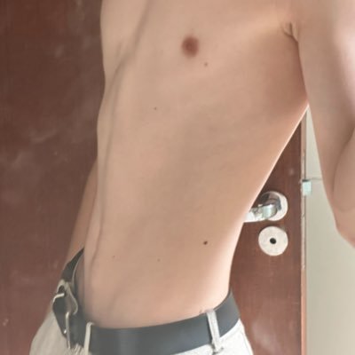 vinx_sub's profile picture. gosto de tudo • pés💞 • buscando dona