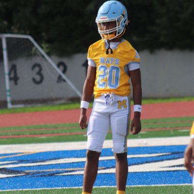 Kenneth newton /5”10 150/Mays high school /athlete 2027 /email @84s.knewton@gmail.com #4708082536 /position-db /3.0 gpa 40yard dash:4.50/bench:180