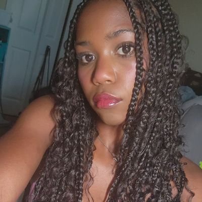i make money to sit around and do nothing! 🤷♀️ •21 • FL • pay to dm u greasy pig