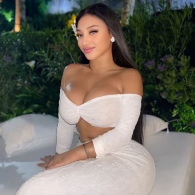 new to x. shy & soft so be gentle w me. 🥹🤍 dog mom 💕 love cute things & being a silly goose. tiktok@ iylanavetrova