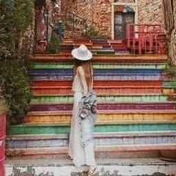 Ealerquir61788's profile picture. Thriving,notjuststriving