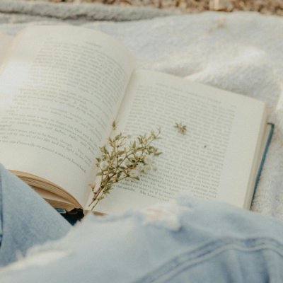 Here to read & educate myself. Happily married. Vet ALL followers. NO DM'S. If you follow & I follow back doesn't mean I'll allow DM'S. I'll block 🌊💙🙏💙