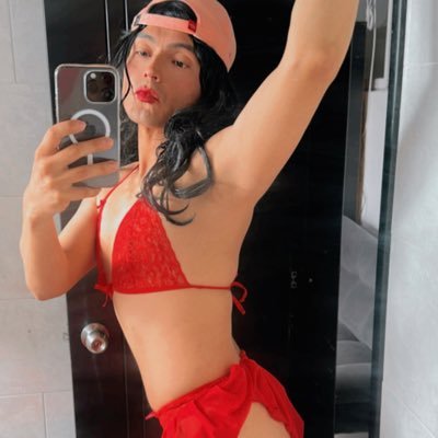 Chica Trans Pasiva de Closeth con sitio en Bogotá - 100% mamadora