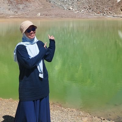 Radnadone8's profile picture. Philosophical Thinker 💚🪽