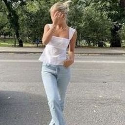 Hosie14301's profile picture. 