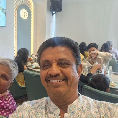 VasantVora7154's profile picture. 