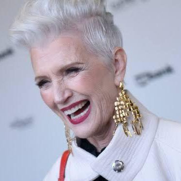 Bestselling International Author of A Woman Makes A Plan _ Doctor of Dietetics (* Supermodel #ItsGreatToBe76 #teslacars Manager: anna@mayemusk.com