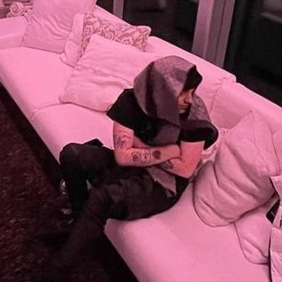 moshstarr's profile picture. pain is a beautiful thing