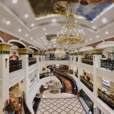 sijia812605's profile picture. Finding the gems in Shunde’s furniture world 💫
If you’re buying for your home/hotel/office — I can help.
DMs open 📨