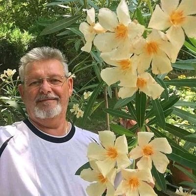 BernardJoh71272's profile picture. I'm a honest person ❤️❤️❤️🌹