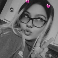 ××× (@groovyamby) 's Twitter Profile