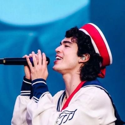 Superacheseason's profile picture. 