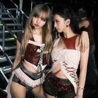 roseanne⁴✰ (@k1mjis002) 's Twitter Profile