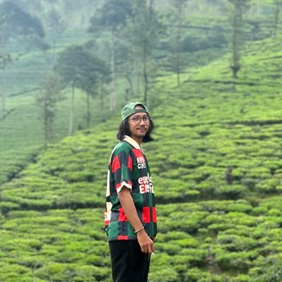 Graphic Designer & Illustrator
Penjaga Toko Siasat Bersih
