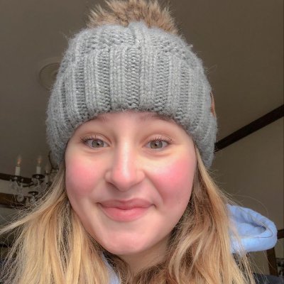 Literary expert and digital storyteller, guiding book lovers through unforgettable journeys. #WritingCommunity #WritersLift