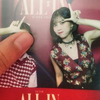 Vel# (@velinchr) 's Twitter Profile