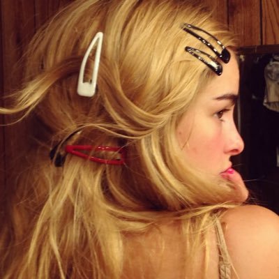 freedomxcontrol's profile picture. every good thing comes my way…