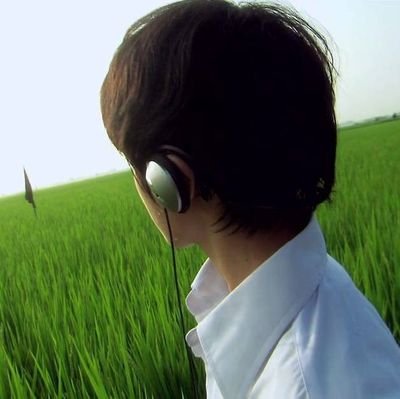 Raj_dev404's profile picture. Building bugs and calling it progress.