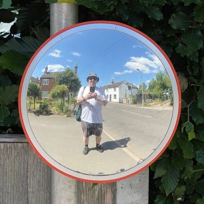 Native Londoner, 60something, likes cycling, walking, wildlife, litter picking, photography, beer, reading, music, footie, sumo, films etc.