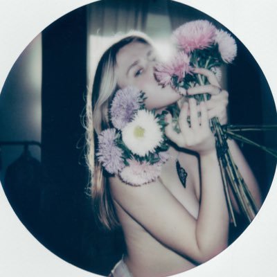 Ukrainian model 🇺🇦/ selfportrait artist FND: https://t.co/pOQDp5IwxN Patreon: https://t.co/rFQczbjVxz