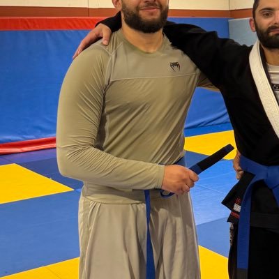 rayquazashinyy's profile picture. 🤼‍♂️ 🟦🟦🟦⬛️🟦