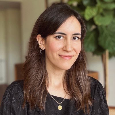 SFF Author šµš¹ | š„ YouTube Creator (mariana-vieira)
šRep'd by @MeganACarroll at @watsonlittle