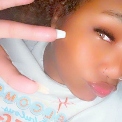 •🔙🆙• Let’s chat. 🌚🪡🌝 President and Soul Member of the @Sunshine_Leti Fan Club and Committee🤧🫡