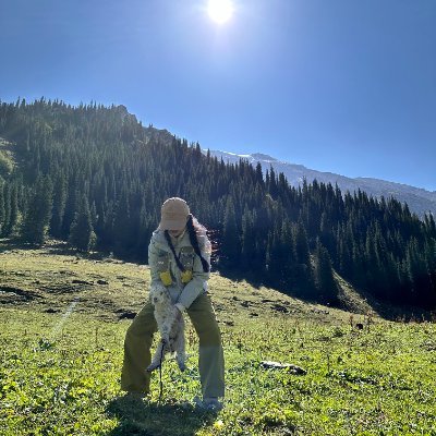 ravenLhei's profile picture. Don’t worry about the vague future, just work hard for the clear present.、🌹