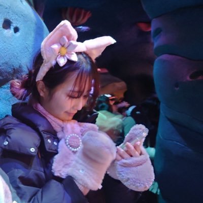 chi_____ne's profile picture. 