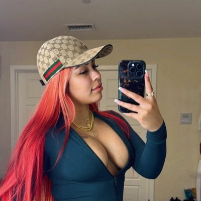 DollyParto72818's profile picture. 