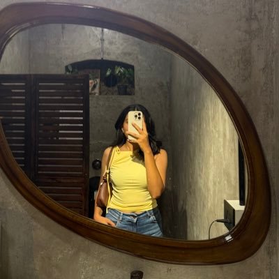 introvert until our vibe matches phir to tauba tauba 🧃