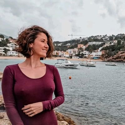 NathalieH90497's profile picture. 