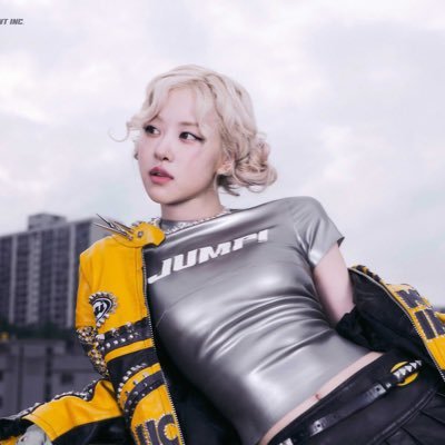 sharro_roses's profile picture. Rosé is the priority 💅