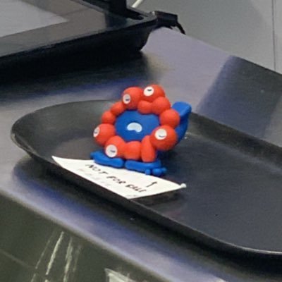 tokeru_tom's profile picture. (05) 【@Tomsan_otabe 】の大学垢❕ 動物と建築。 女子美