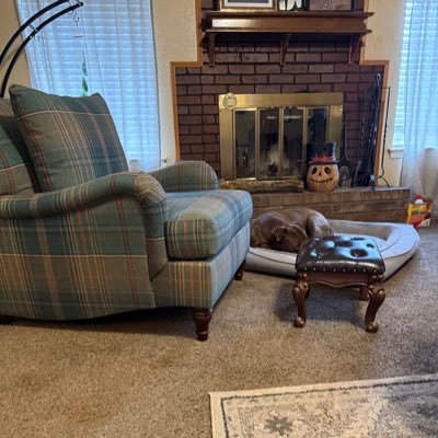 ENtact1's profile picture. 