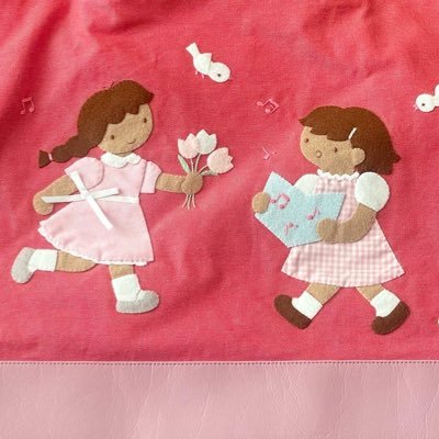 33歳/都内勤務/👧🏻👶🏻/仲良くしてください🕊/ファミリアとフェイラーが好きです🧸/ジュエリー💎VCA/愛育病院