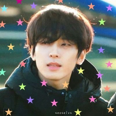 Pineapplexstuff's profile picture. 